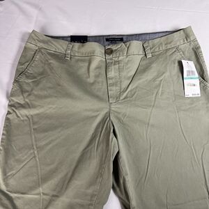 Tommy Hilfiger Chino Olive Women’s Pant Size 16 NWT MSRP‎ $59